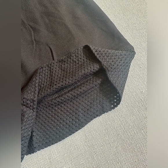 ALALA Heron Active Mesh Detailing Black Shorts New - Picture 8 of 8